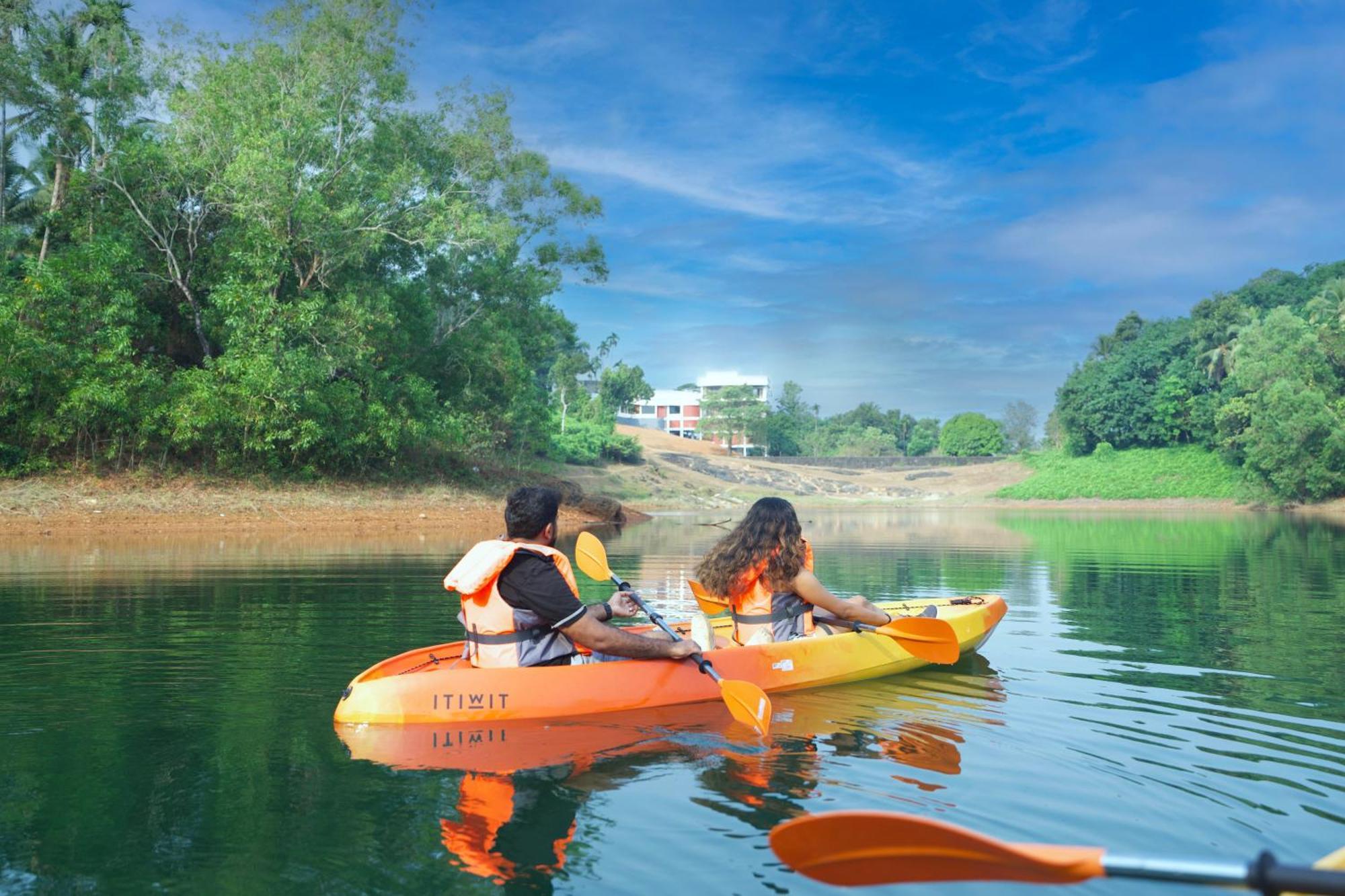 Serene Aqua Hills Kozhikode Hotel Mennanyam Екстериор снимка