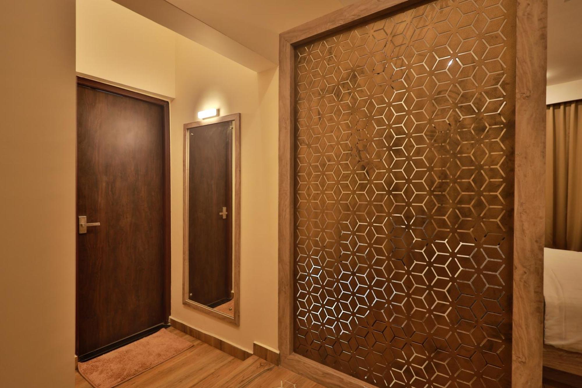 Serene Aqua Hills Kozhikode Hotel Mennanyam Екстериор снимка